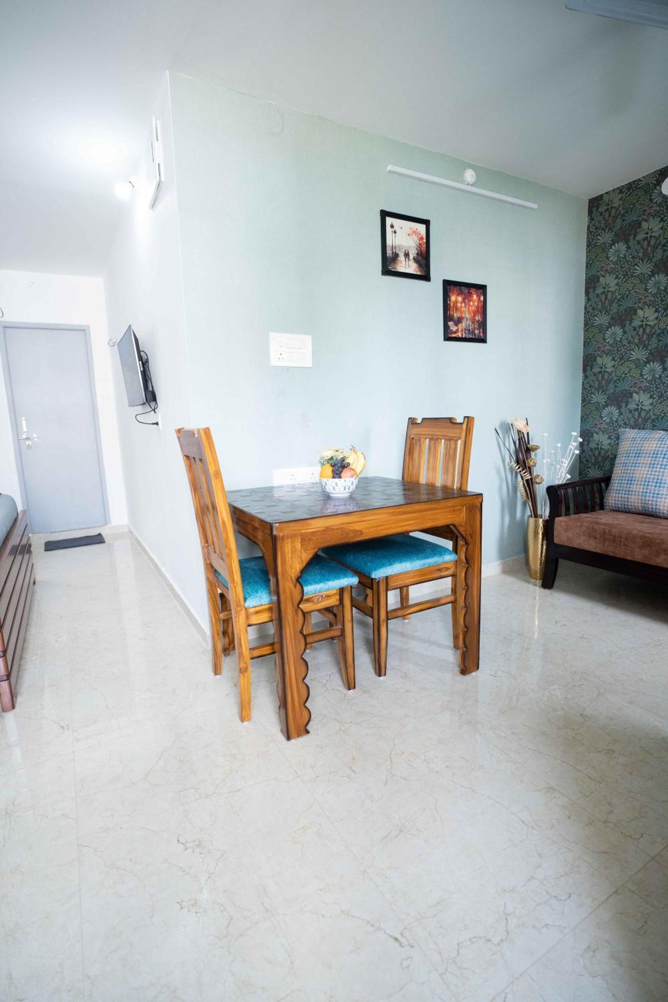 Yellow Bells Studios And Suites Gachibowli Exterior photo