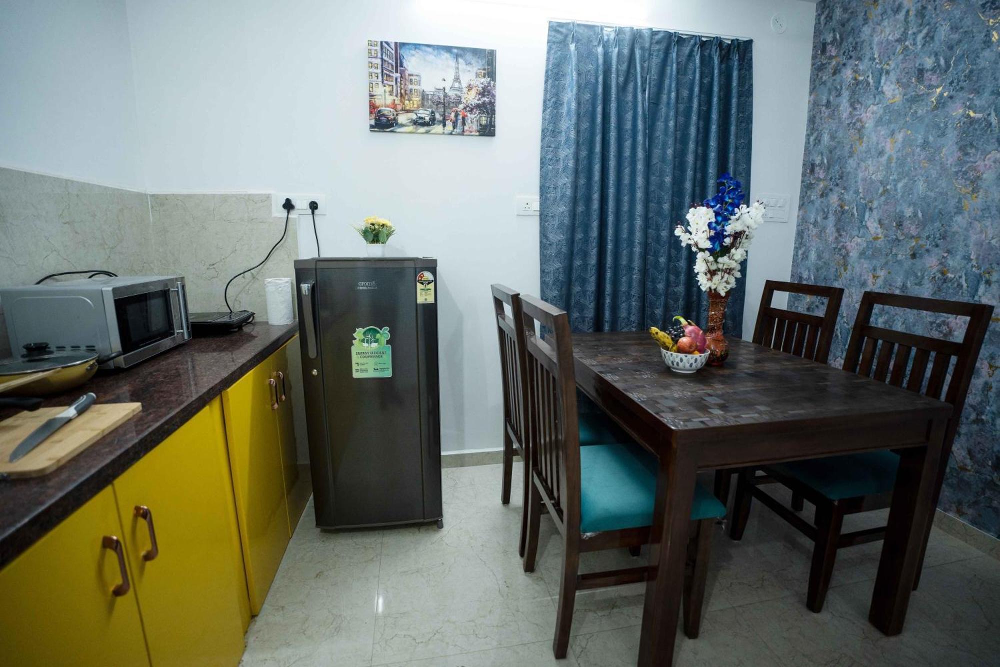 Yellow Bells Studios And Suites Gachibowli Exterior photo